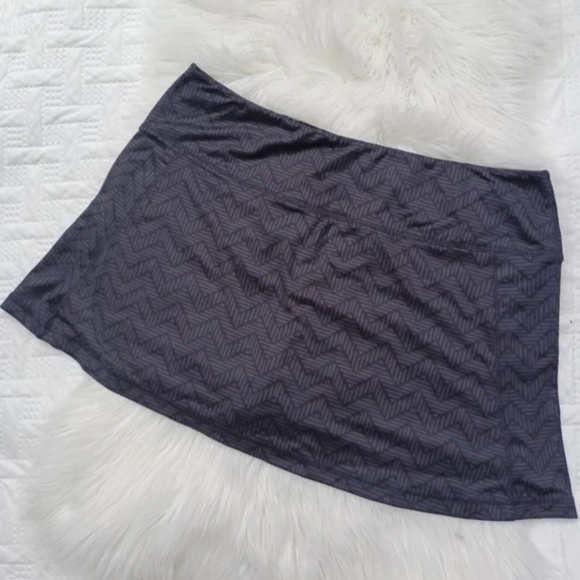 {Vineyard Vines} NEW Performance Shortie Skort - Picture 3 of 4